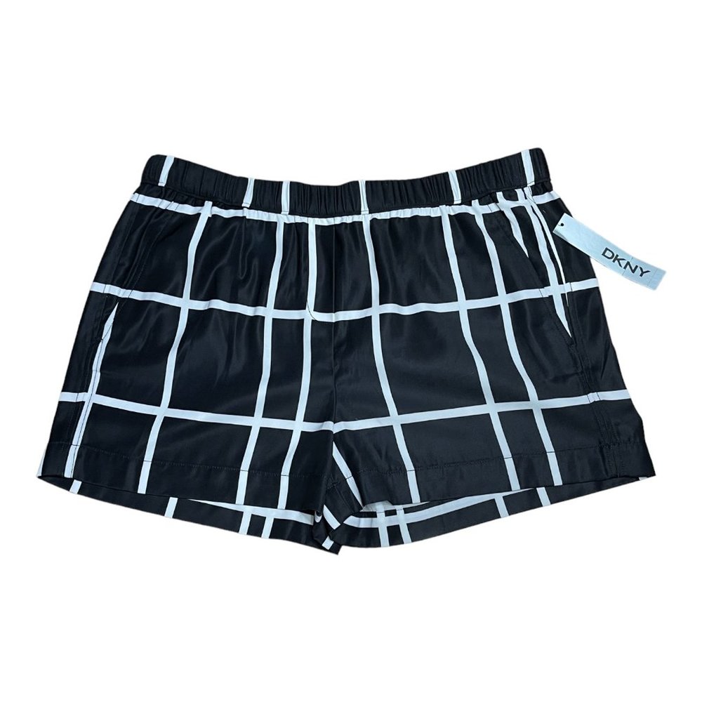 NWT...DKNY.Women pull-on whitenand black color‎  shorts size L